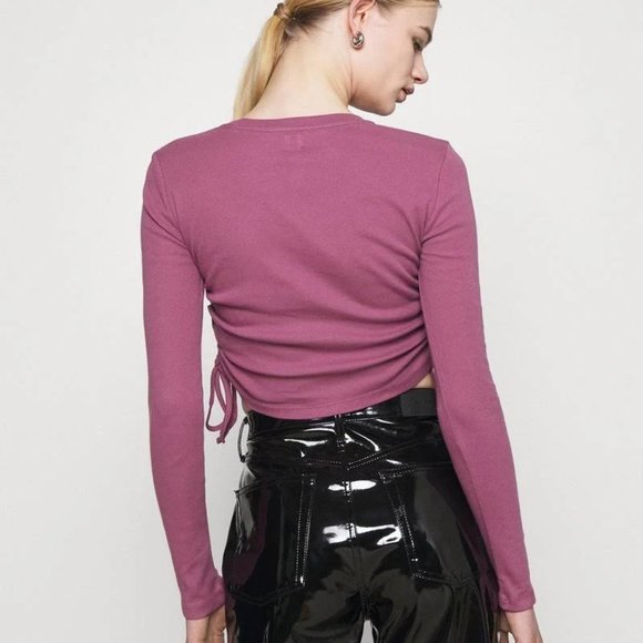 Urban Outfitters BDG Ruched Long Sleeve Crop Top In Pink Size S NWT - Picture 3 of 14
